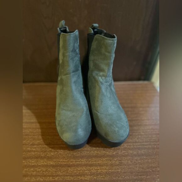Rock and Roll Women's Ankle Boots - Olive and Black - Picture 3 of 7